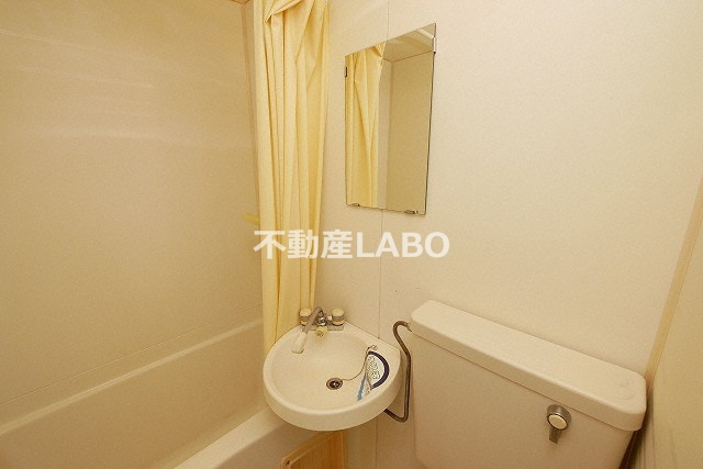 ミタカホーム7番の独立洗面台