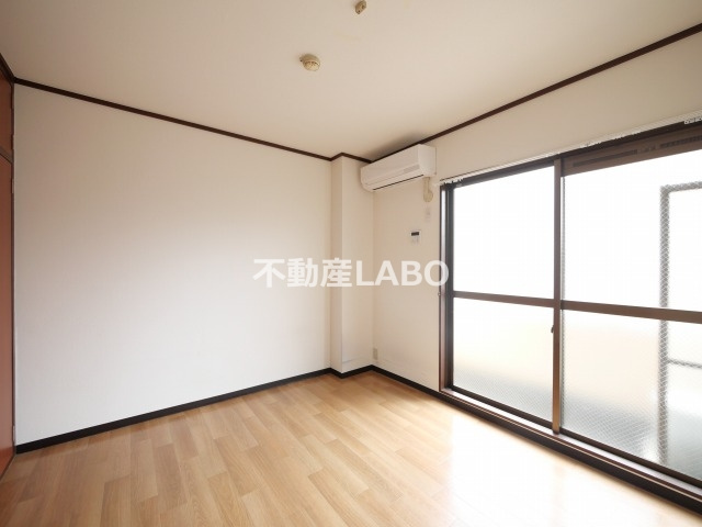 平野西シャルマンの内装