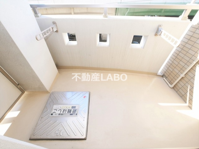 ラシーヌ喜連のバルコニー