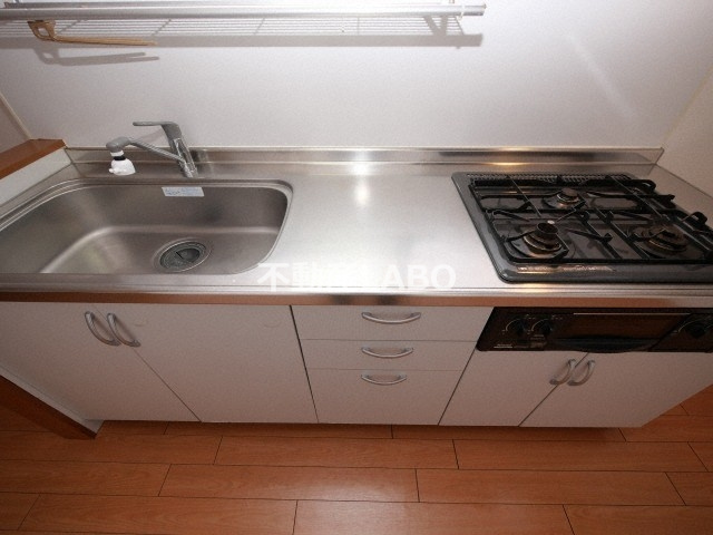 清川六番館のキッチン