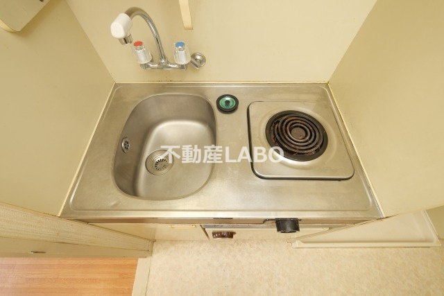 T・Hビルのキッチン