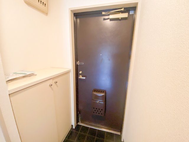 ヴィラ中谷の玄関