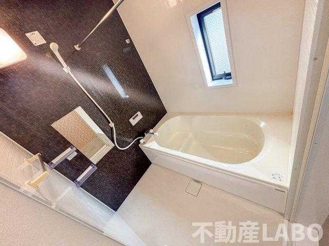 カーサイーストの浴室