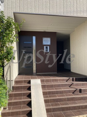 【エントランス】 | ベルセーヌアオト