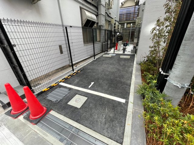 アーバネックス天満橋Southの駐車場