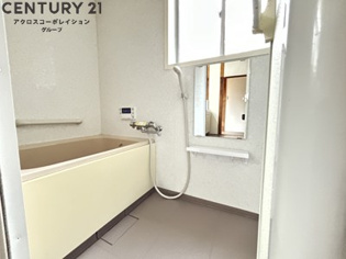 南武庫之荘９丁目戸建の浴室