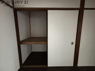 南武庫之荘９丁目戸建の収納