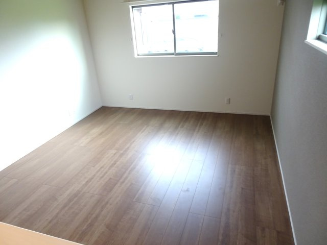 Bird Garden Ogaki Northwestの居間・リビング