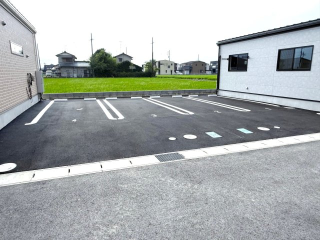 Bird Garden Ogaki Northwestの駐車場