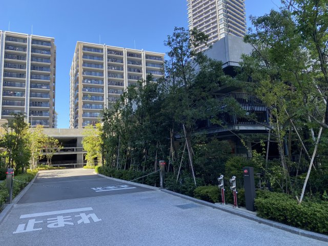 アイランドシティ・オーシャン＆フォレストタワーレジデンスＷＥＳＴの駐車場