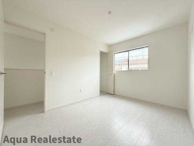 高松市扇町戸建の子供部屋|子供部屋としても使い勝手の良いお部屋です