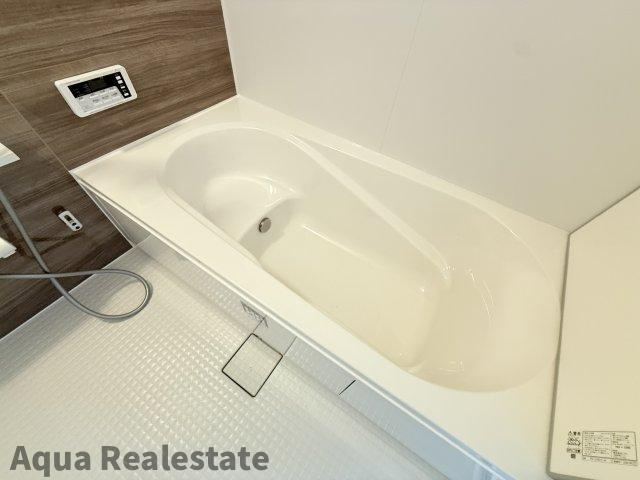 高松市扇町戸建の浴室|きれいなお風呂です