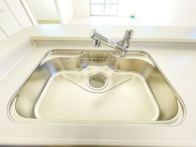 新築戸建・建売　太田第14下田島町　Livele Garden　全8棟のキッチン