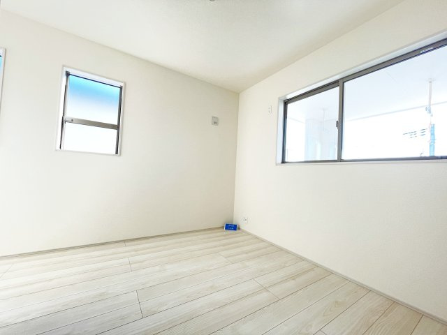 新築戸建・建売　太田第14下田島町　Livele Garden　全8棟の洋室