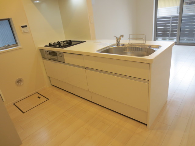 アイネ　ブリュのキッチン|★ガス３口カウンターキッチン★