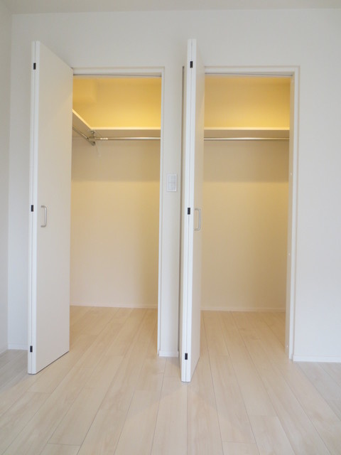 アイネ　ブリュの収納|★ダブルウォークインクローゼット★