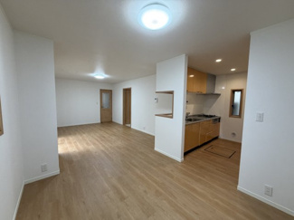 【居間・リビング】 | 東村山市恩多町5丁目　中古戸建 | LDK（約18.0帖）