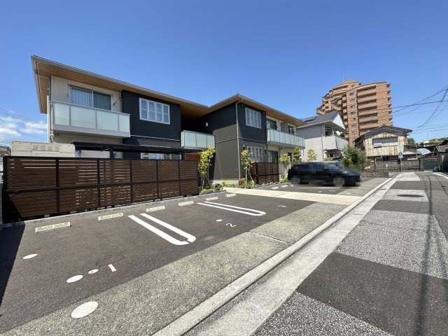 シャーメゾン パン ドゥの駐車場