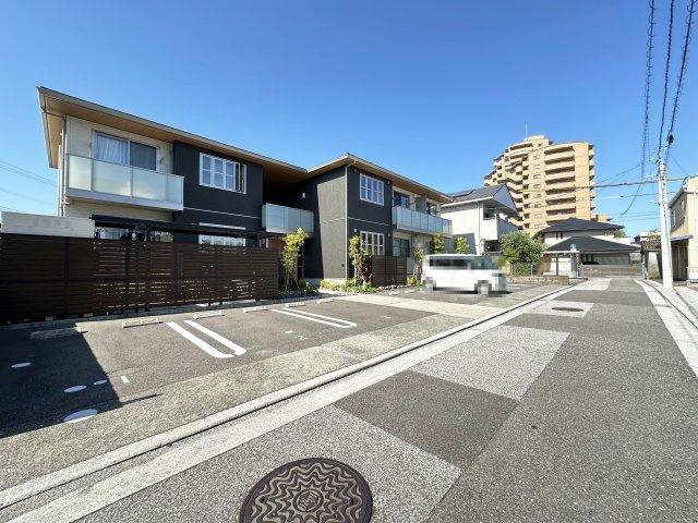 シャーメゾン パン ドゥの駐車場