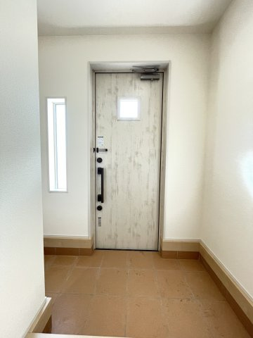 新築戸建・建売　太田第14下田島町　Livele Garden　全8棟の玄関