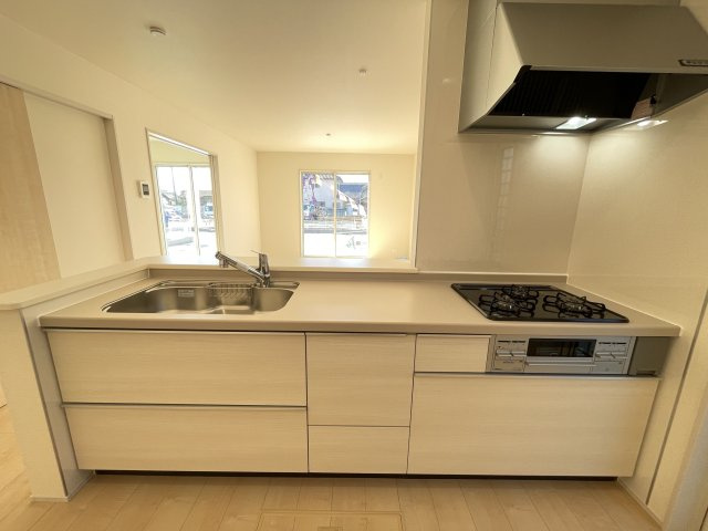 新築戸建・建売　太田第14下田島町　Livele Garden　全8棟のキッチン