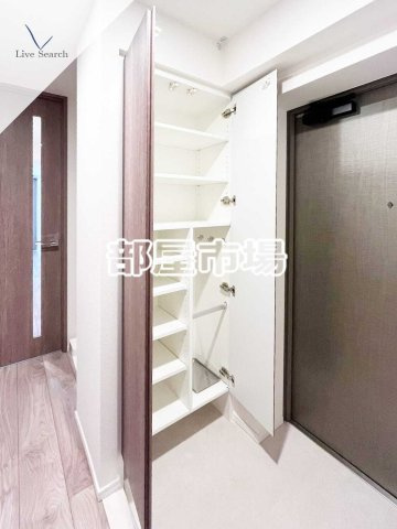 S-RESIDENCE浅草diverseの玄関|シューズボックス