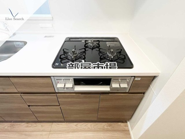 S-RESIDENCE浅草diverseのキッチン|3口コンロ