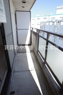 【バルコニー】 | サンクレセント守口 | 開放的で明るい空間を演出してくれるバルコニーです