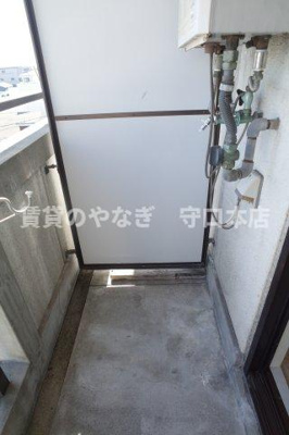 【バルコニー】 | サンクレセント守口 | 洗濯機置きとなります