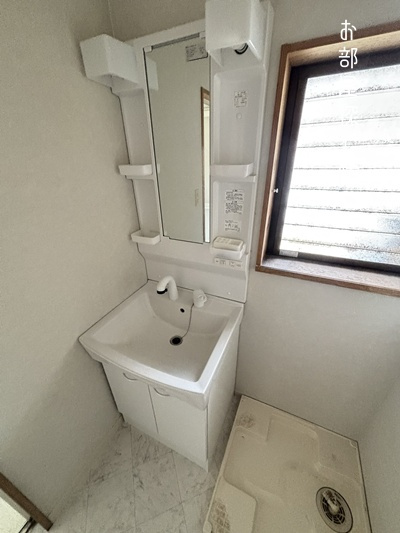 久留米市合川町の一戸建ての独立洗面台