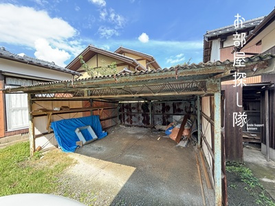 久留米市合川町の一戸建ての駐車場