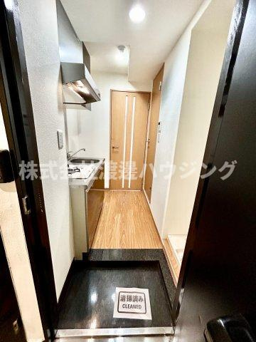 REBANGA江坂APの玄関