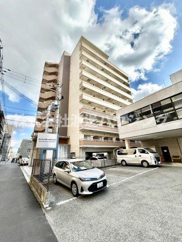 ルーエ江坂の外観