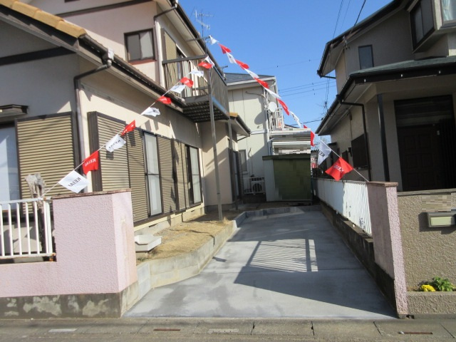 中古戸建　熊谷市押切2653-124（リフォーム住宅）の駐車場
