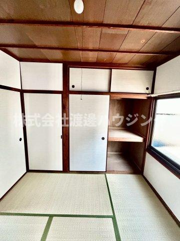 八尾市東山本新町６丁目のテラスの収納