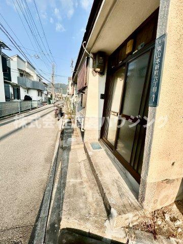 八尾市東山本新町６丁目のテラスのその他