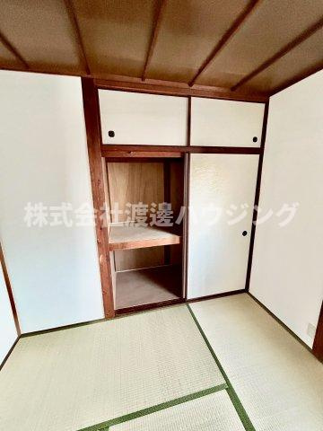 八尾市東山本新町６丁目のテラスの収納