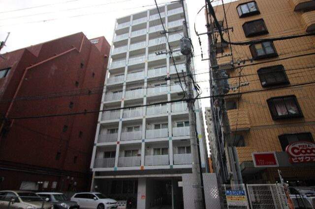 エストレーア薬院の外観