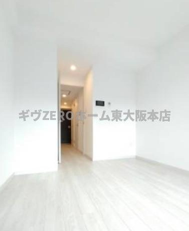 アドバンス天王寺南パキラの居間・リビング