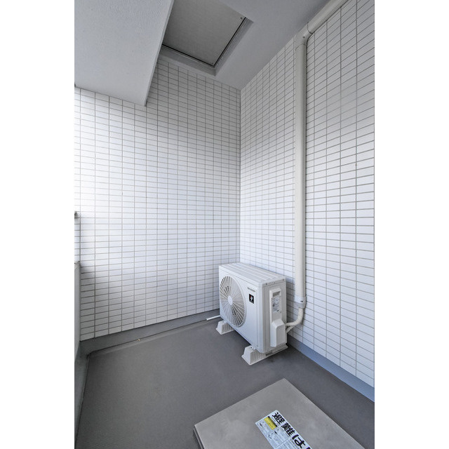 オーパスホームズ三田のバルコニー|お洗濯にも便利なバルコニー付き