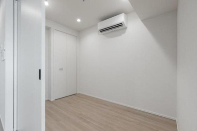 【洋室】 | BRICK RESIDENCE 南青山