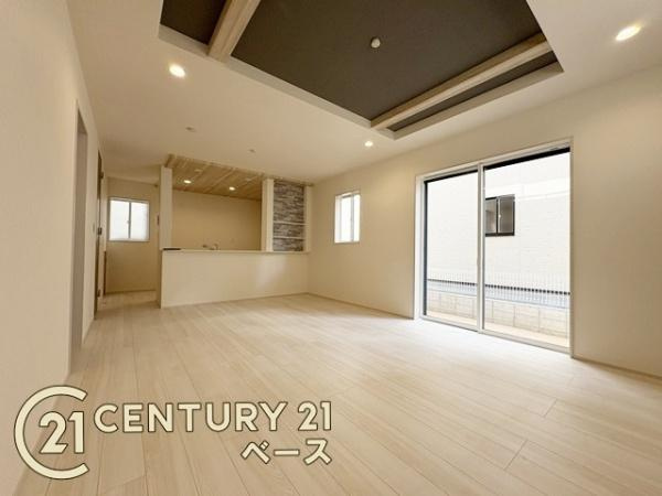 奈良市杏町 ７号棟 ／新築一戸建のその他|■現地撮影写真■コンビニまで徒歩約８分！毎日のお買い物も楽々です！