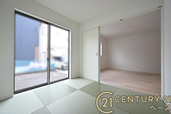 クレイドルガーデン杏町 １号棟 ／新築一戸建の洋室|■現地撮影写真■日当たりのよい明るい雰囲気の洋室です！