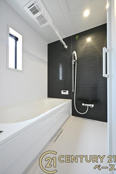 クレイドルガーデン杏町 ２号棟 ／新築一戸建の内観：施工例|■ゆったりしたサイズの浴室です！足を伸ばしての入浴は疲れも癒してくれます！■