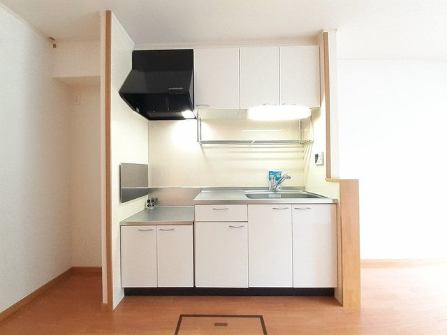 ベルズかたかごＢのキッチン|きれいなキッチンです