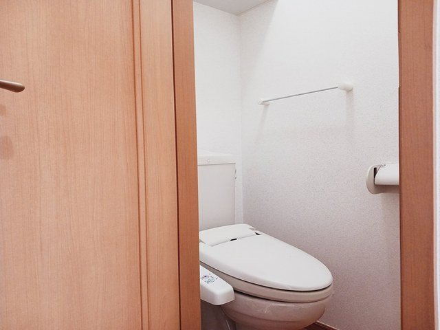 ベルズかたかごＣのトイレ|コンパクトで使いやすいトイレです