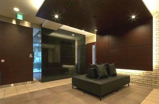 PEAKS神田 のロビー