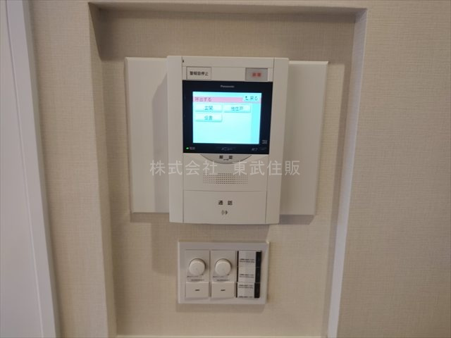 【セキュリティ】 | コンドミニアム坂戸 | TVモニター付インターホン