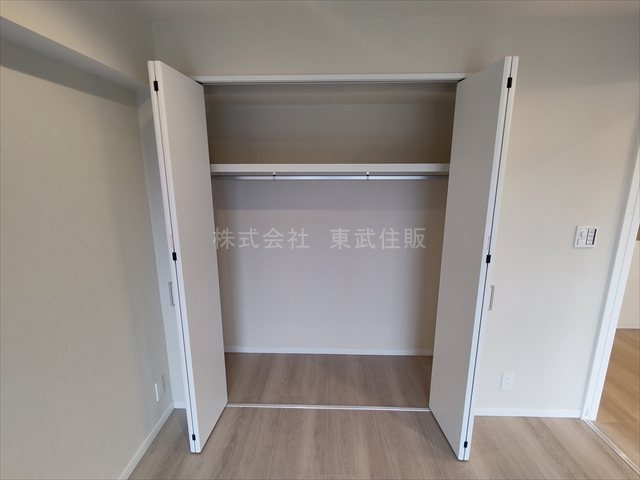 【収納】 | コンドミニアム坂戸 | 洋室6.0帖収納