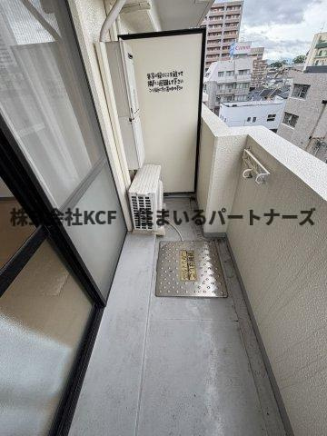 エトランゼ12のバルコニー|開放的で明るい空間を演出してくれるバルコニーです